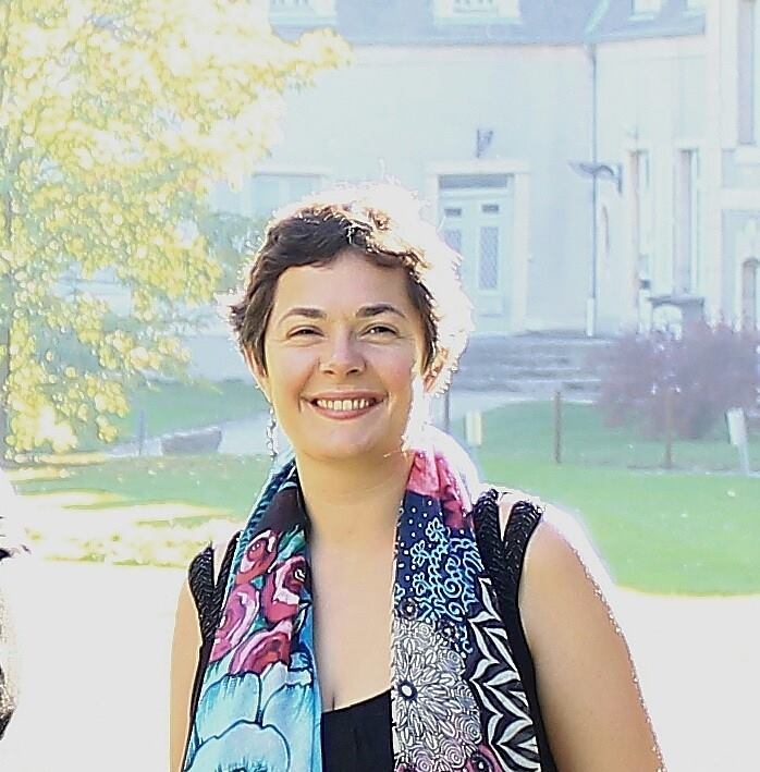 Photo%20Caro%20CV Photo%20Caro%20CV